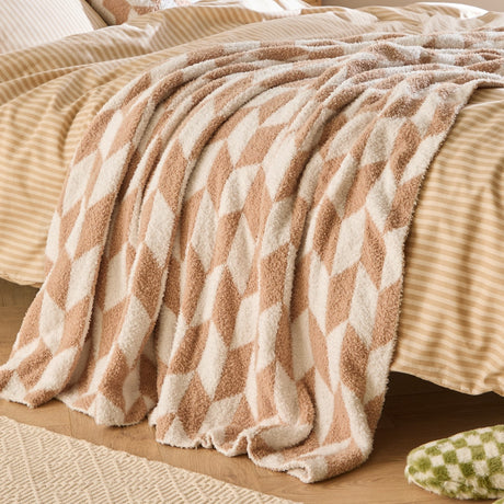 Olsen Geometric Polyester Throw - Living In Neutral