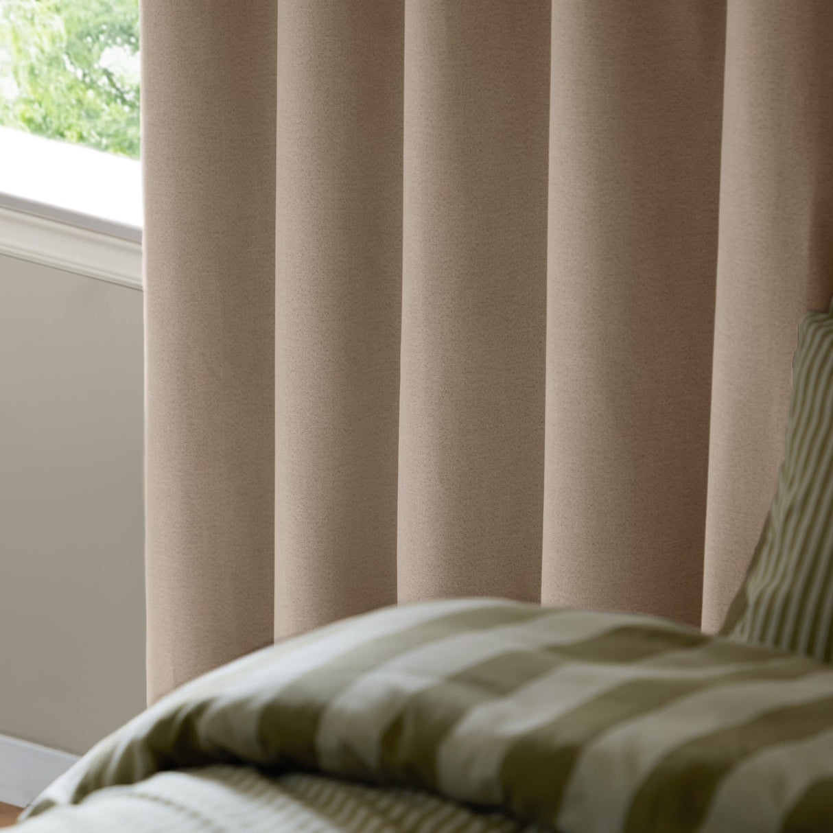 The Ultimate Blackout Plain Woven Eyelet Curtains - Natural