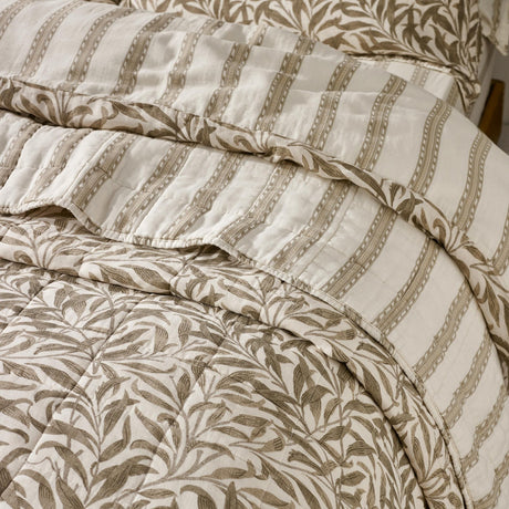 Willow Boughs Reversible Cotton Bedspread - Natural