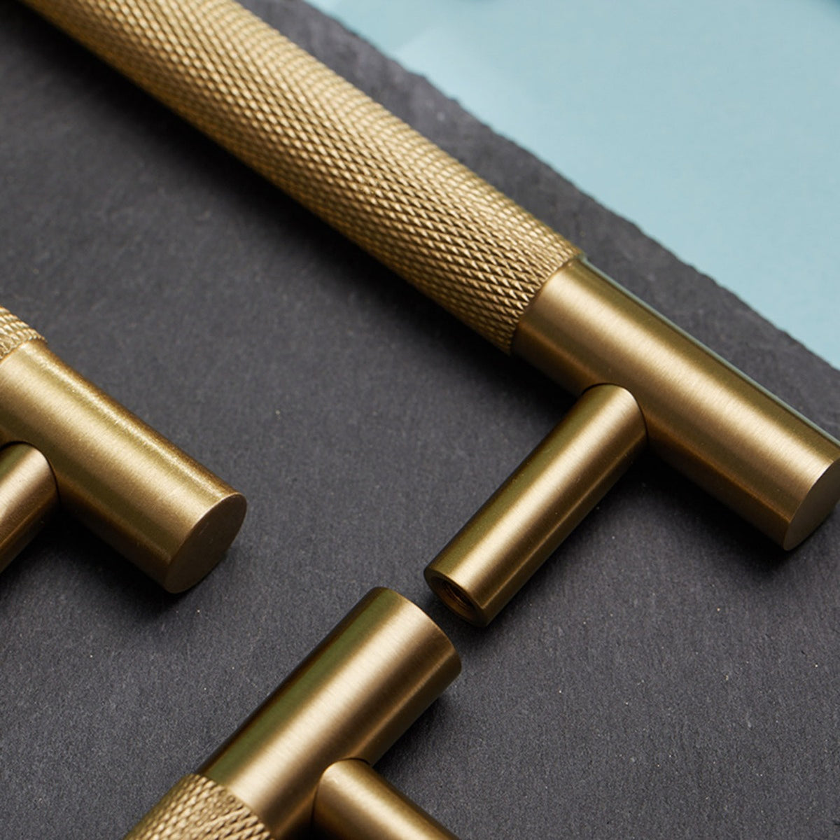 Samford Large Knurled Pull Handle - 16.8cm - Satin Brass