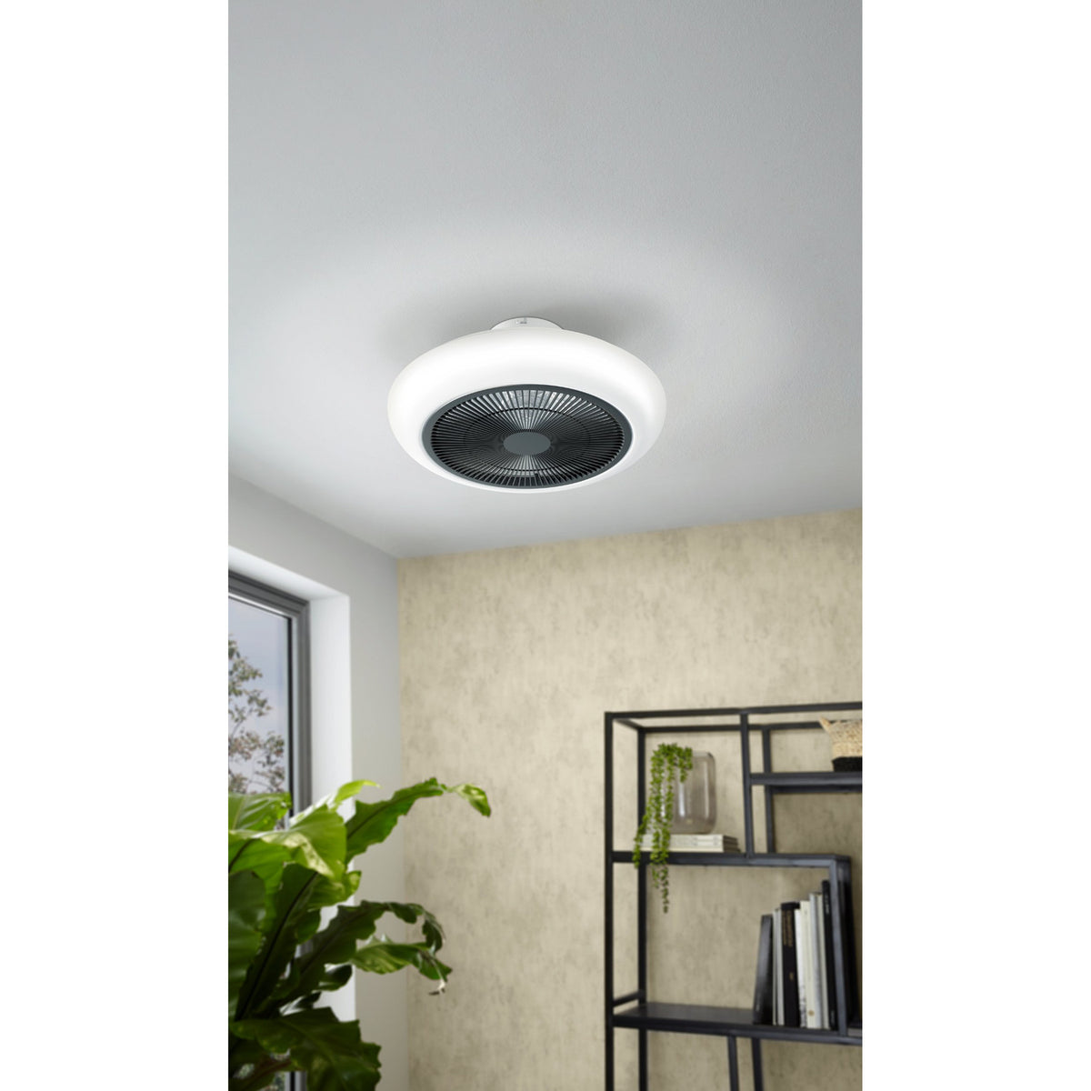 Sayulita Ceiling Fan with Light - White & Black