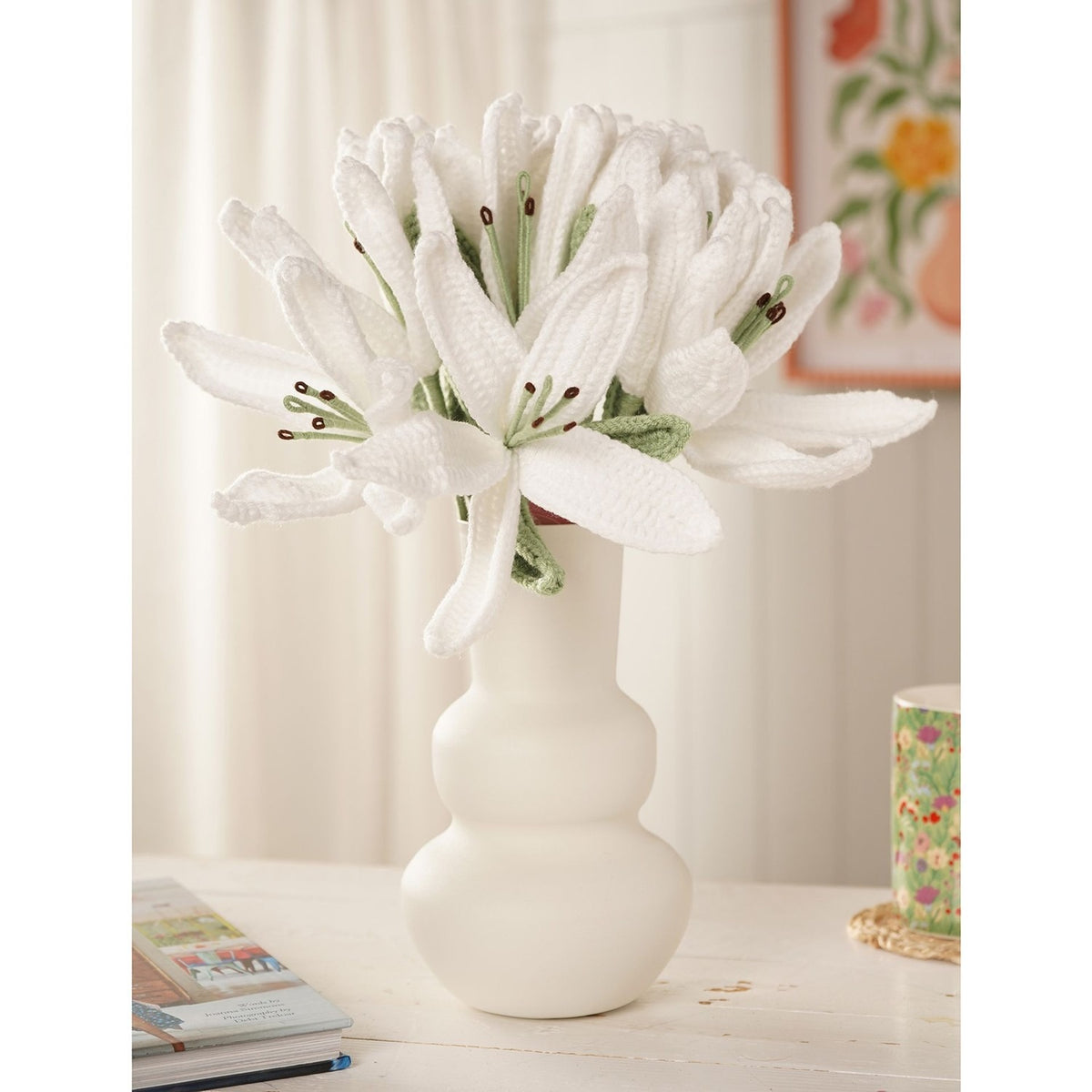 Crochet Lily Stem Ornament with Leaf 37cm - White & Green