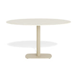 Sirkel round outdoor dining table with Ø140cm ivory top, central aluminium leg, and rounded square steel base, shown on a plain white background.