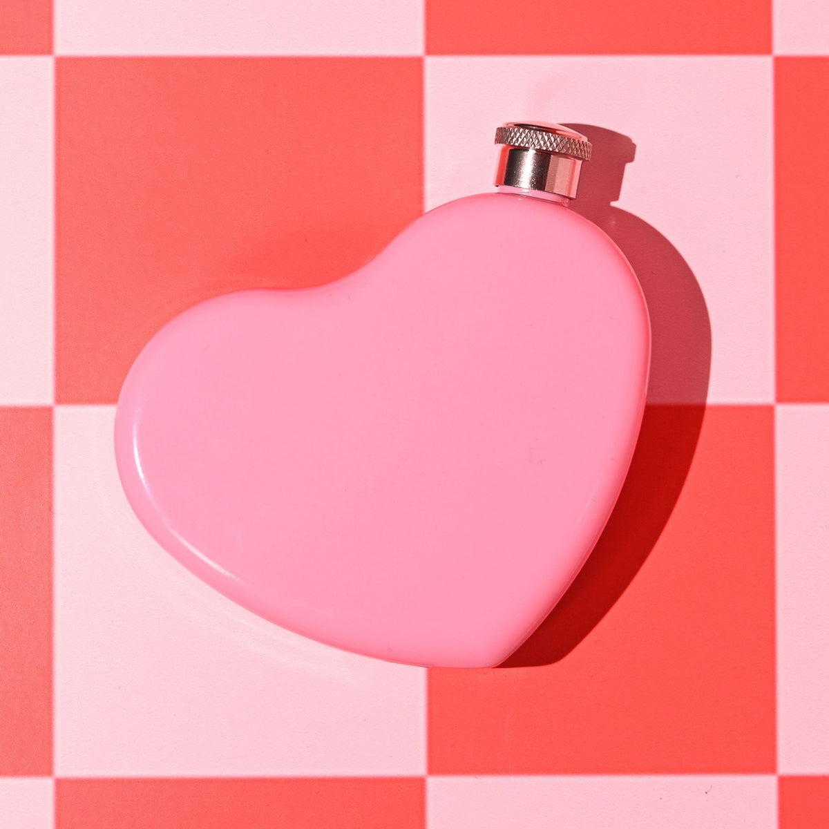Heart Gloss Iron Hip Flask with Silver Screw Cap 5oz - Pink