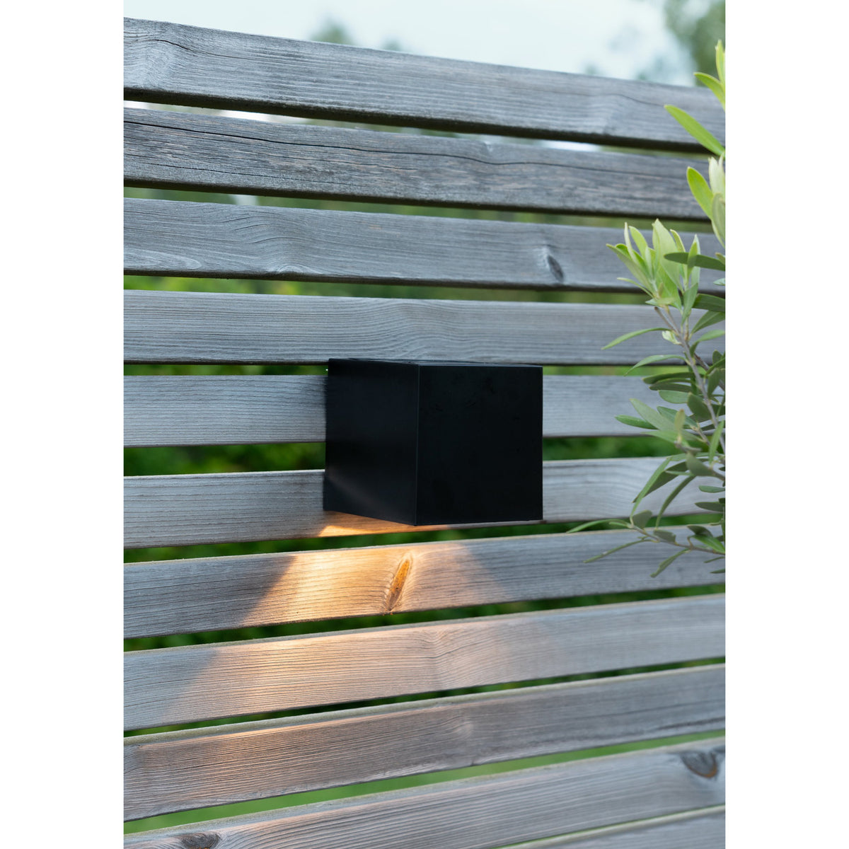 Solar Wall Light - Black