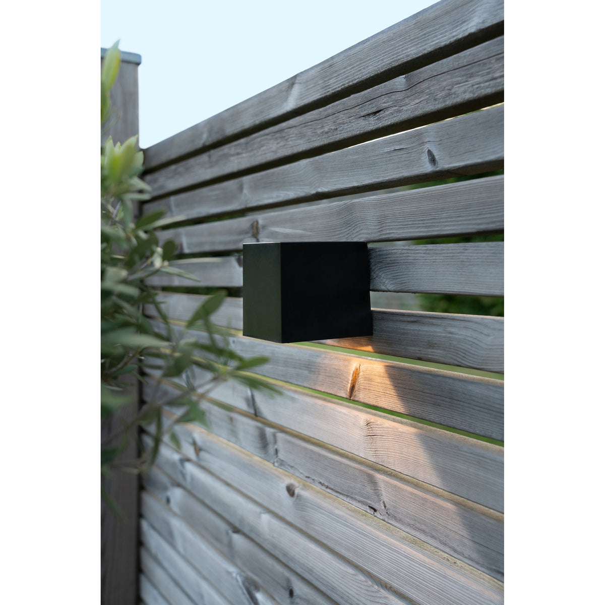 Solar Wall Light - Black