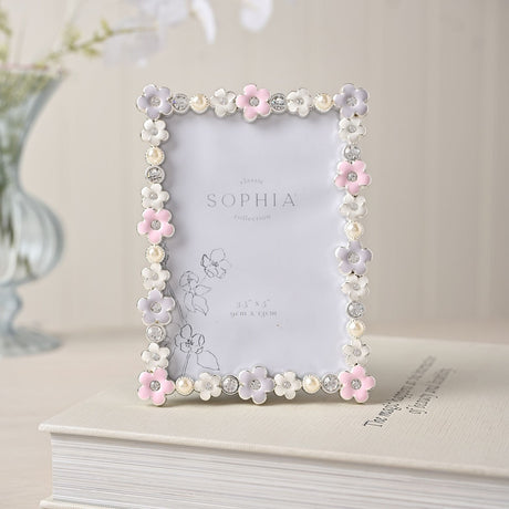 Classic Daisy Metal Photo Frame 5 x 3.5in - White & Black