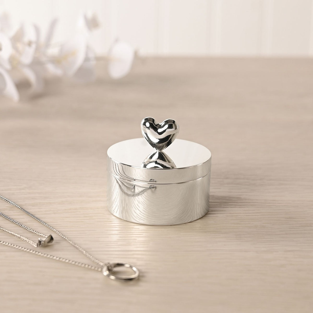 Round Silverplated Trinket Box with Heart Knob - Silver