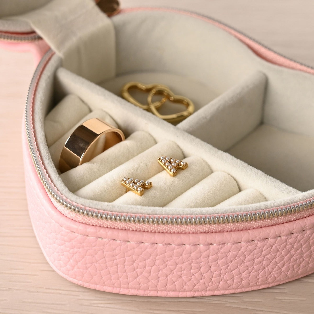 Heart Plastic Jewellery Box with Ring Roll - Pink & Cream