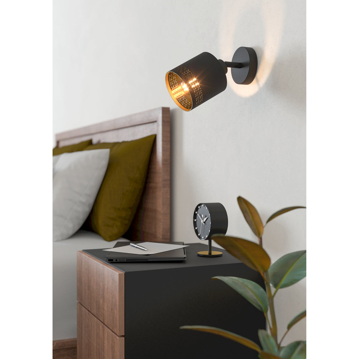 Tonvorne Wall Spotlight - Black