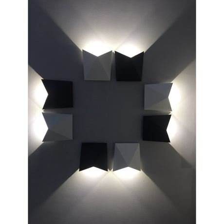 Triax Outdoor LED Wall Light 8W 3000K - Sand White