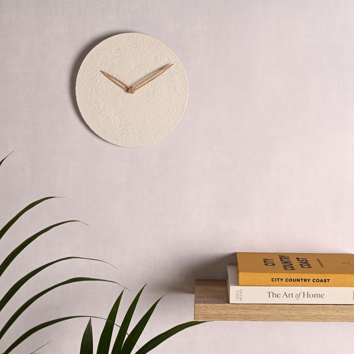 Round Dapple Texture Porcelain Wall Clock 27cm - White