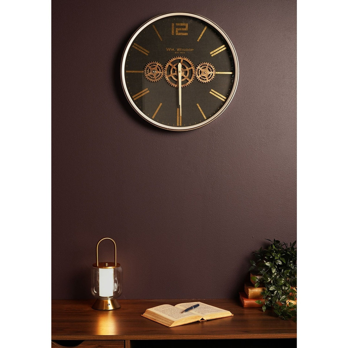 Round Wall Clock with Moving Gears 44cm - Black
