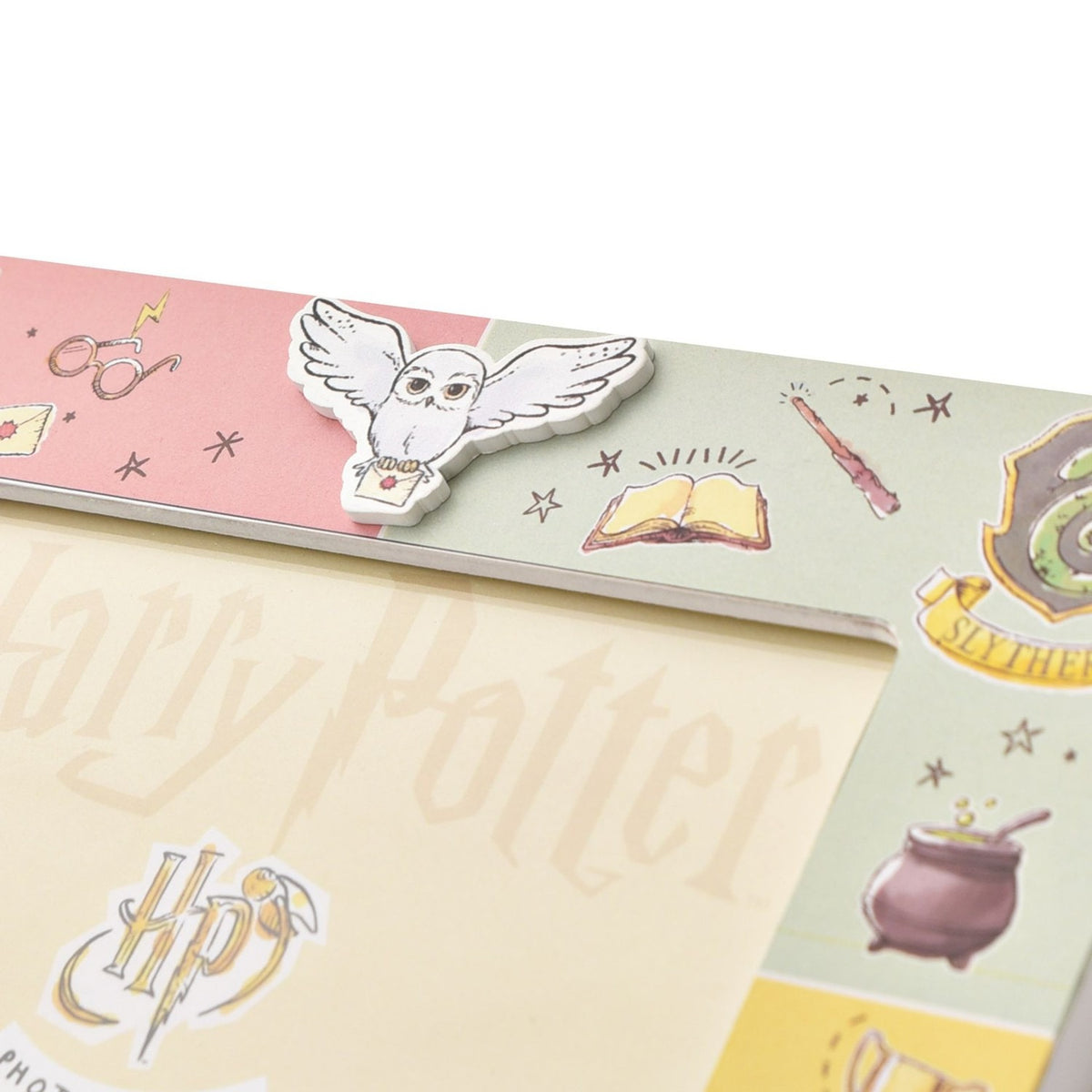 Harry Potter House Crests and Raised Owl Photo Frame 6 x 4in