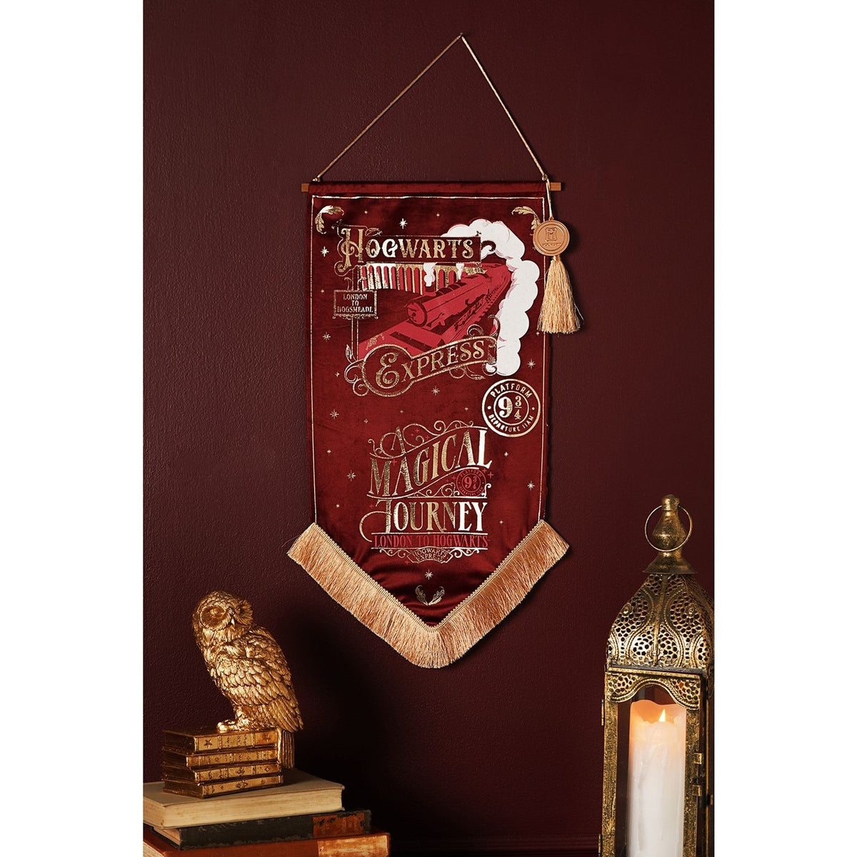 Harry Potter Hogwarts Express Fringed Wall Banner - Burgundy