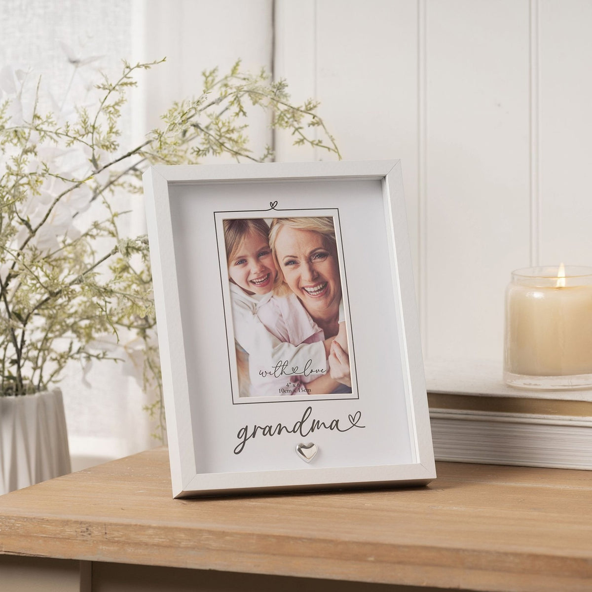 Grandma Heartlines Wooden Photo Frame 6 x 4in - White