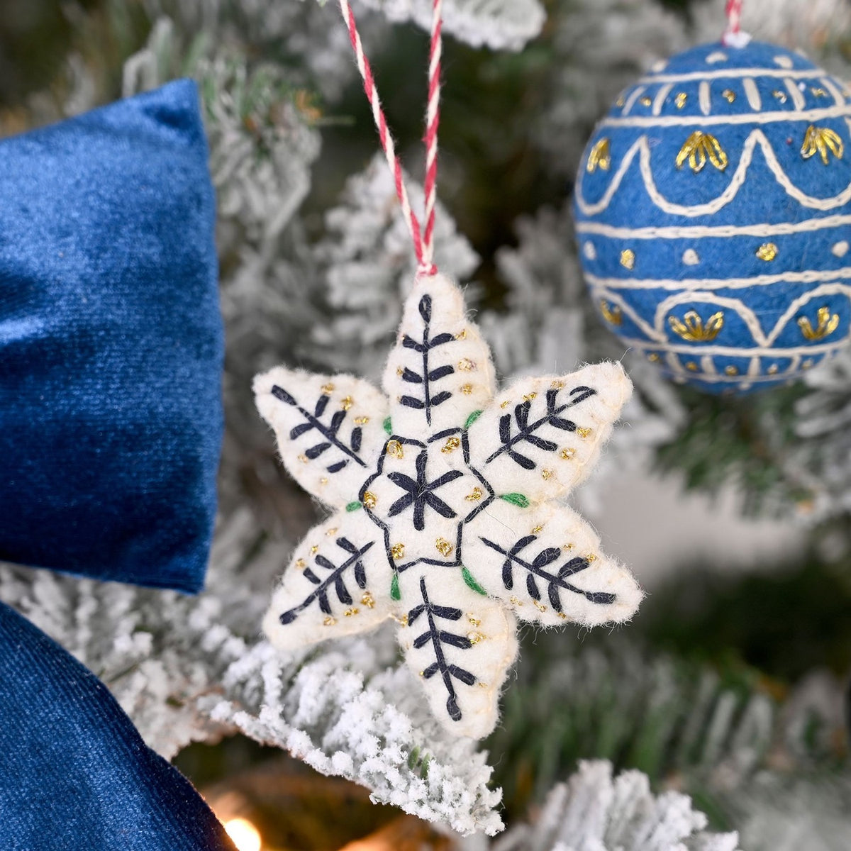 Star Hanging Felt Christmas Tree Decoration - White & Blue