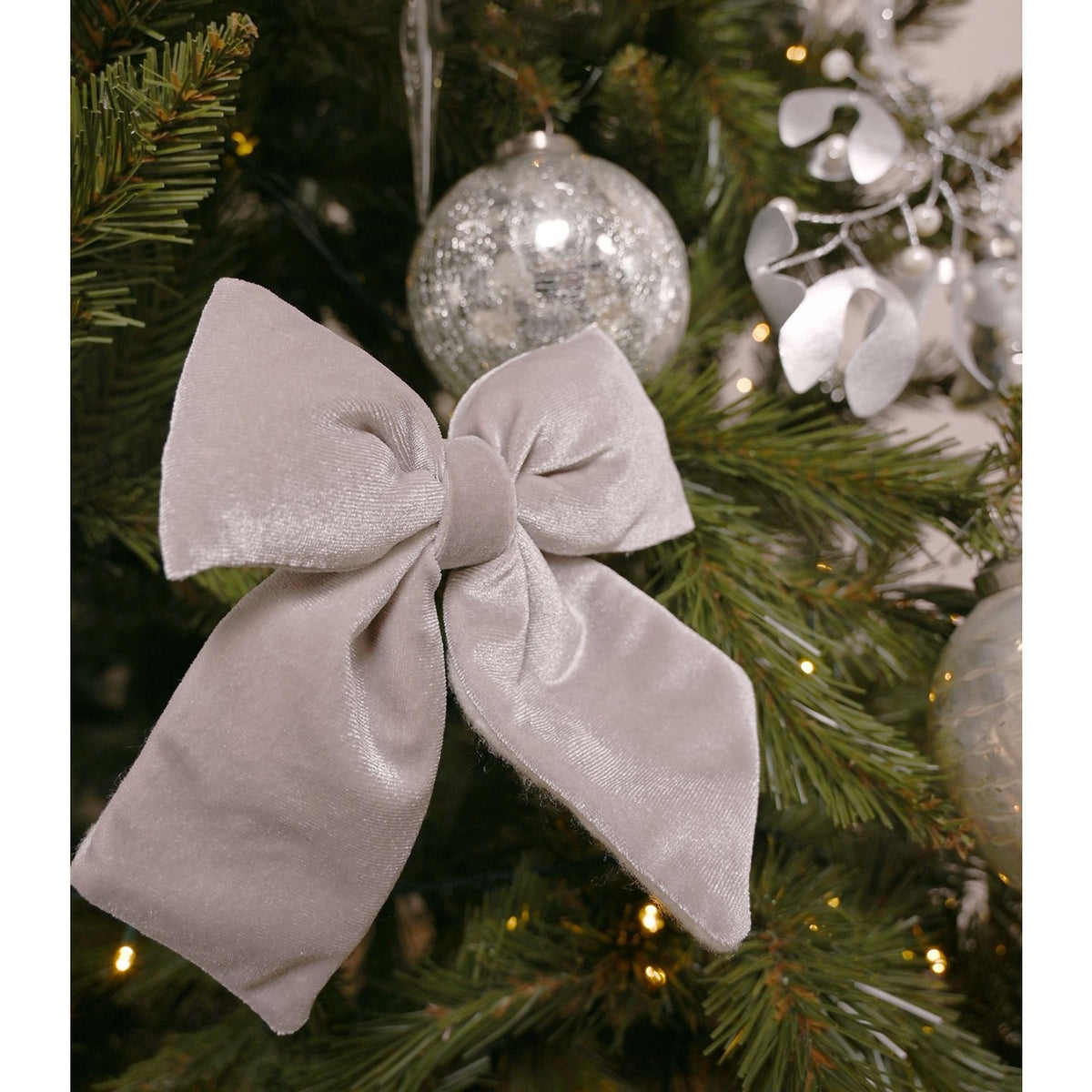 Velvet Bow Christmas Ornament with Clip 14x16cm - Light Grey