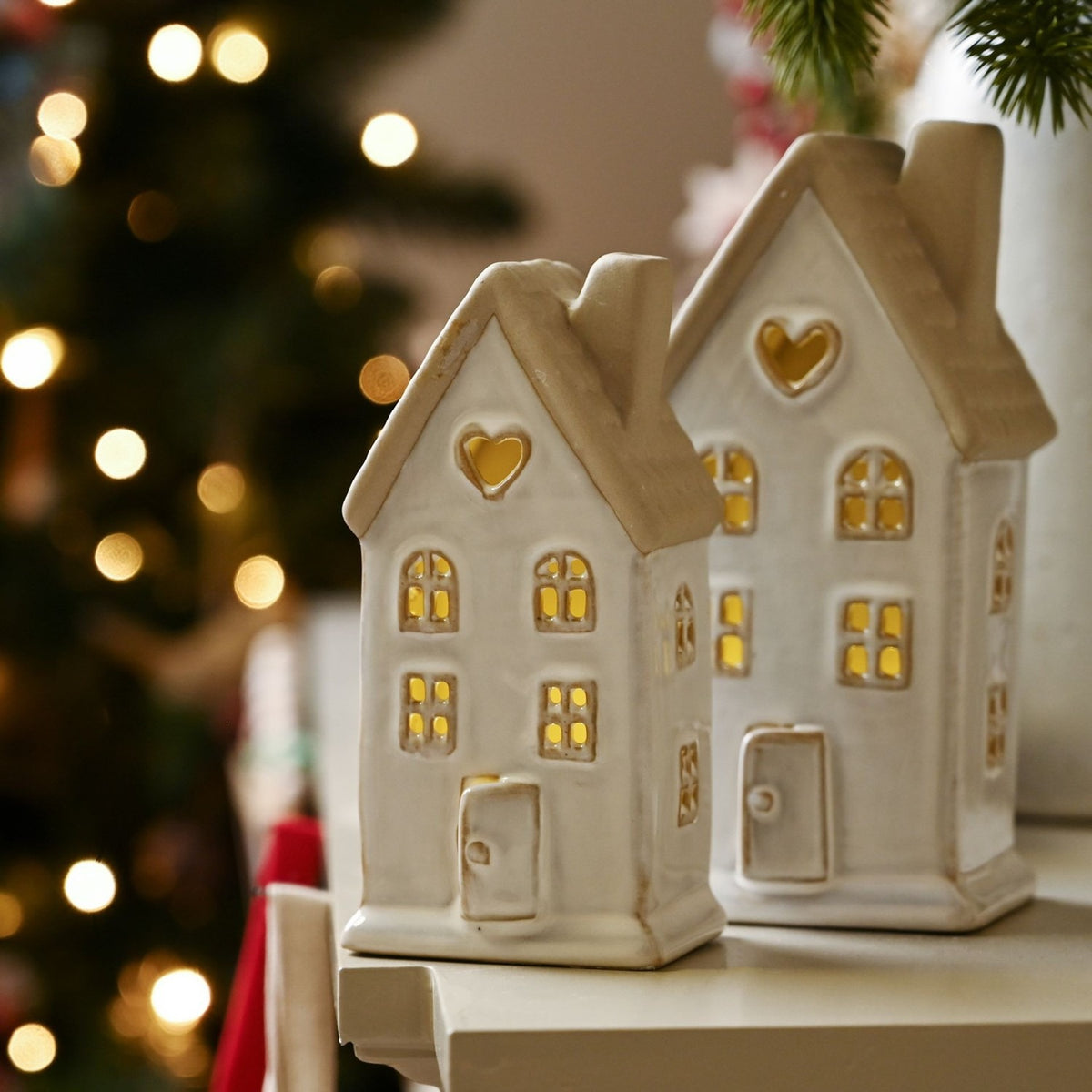 Heart Window Ceramic LED House Light-Up Decoration - White