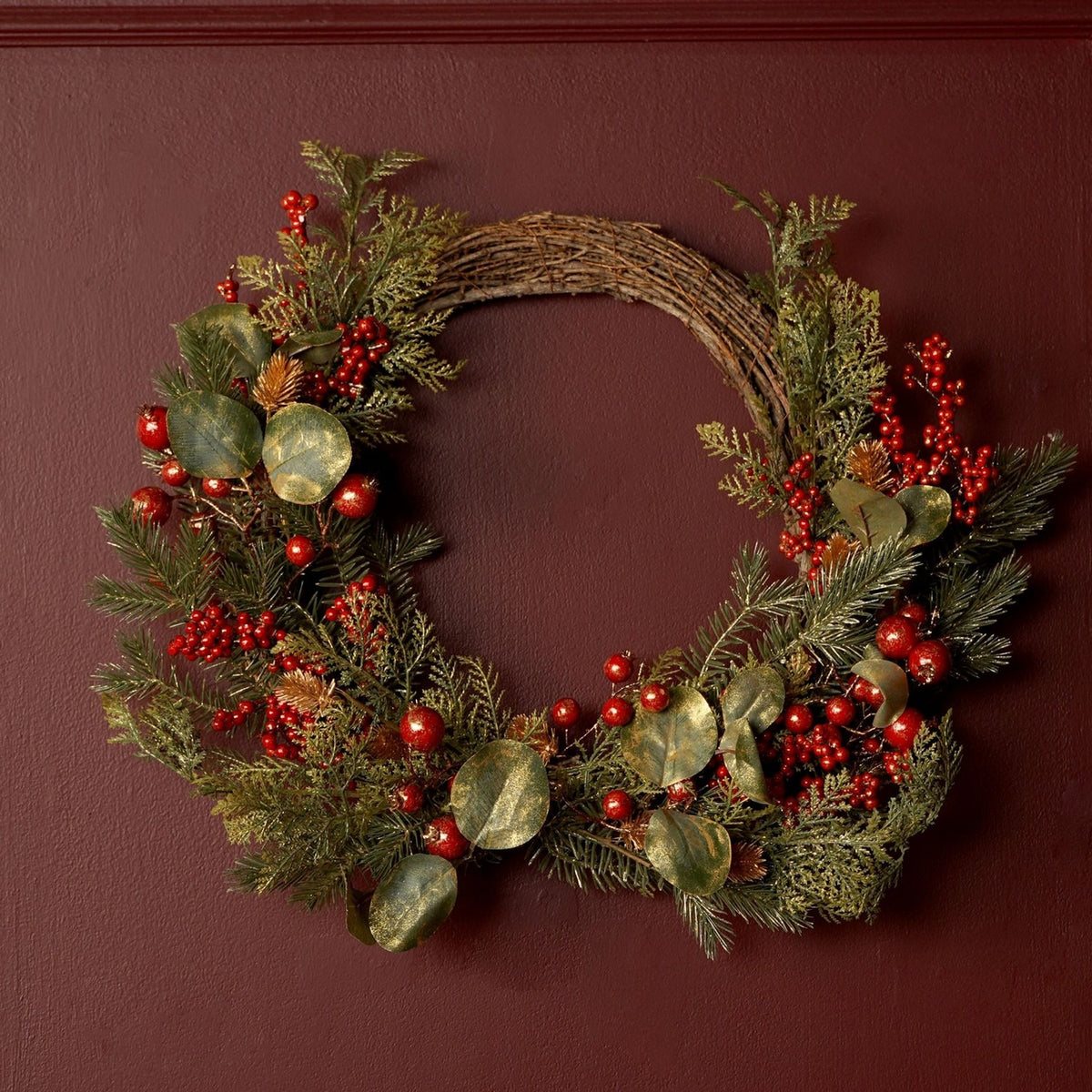 Golden Sparkle Pine Wreath with Berries 45cm - Green & Red